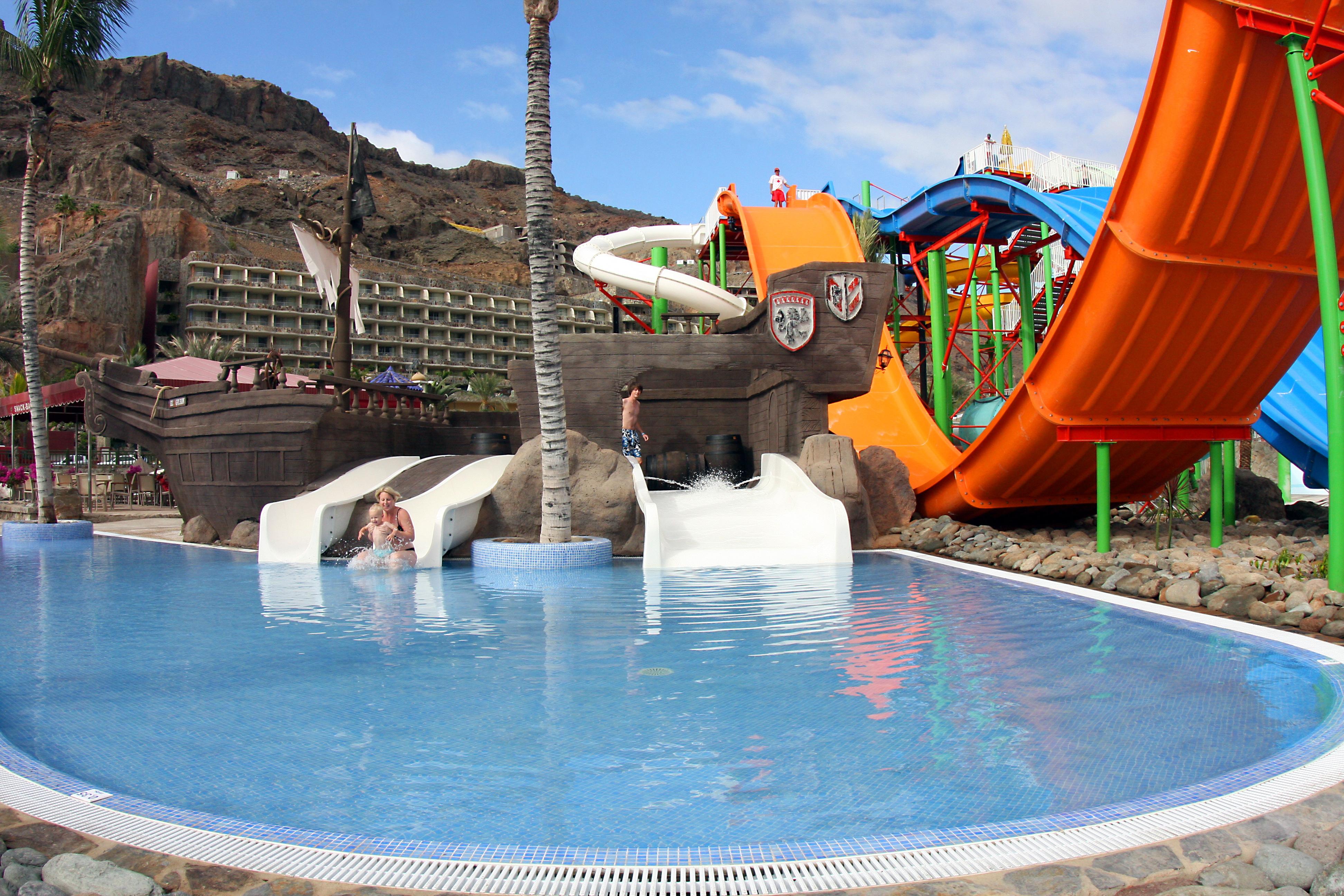 Hotel Livvo Lago Taurito & Aquapark 外观 照片