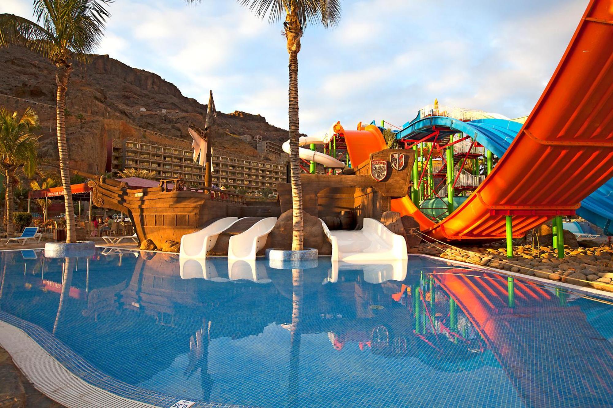 Hotel Livvo Lago Taurito & Aquapark 外观 照片