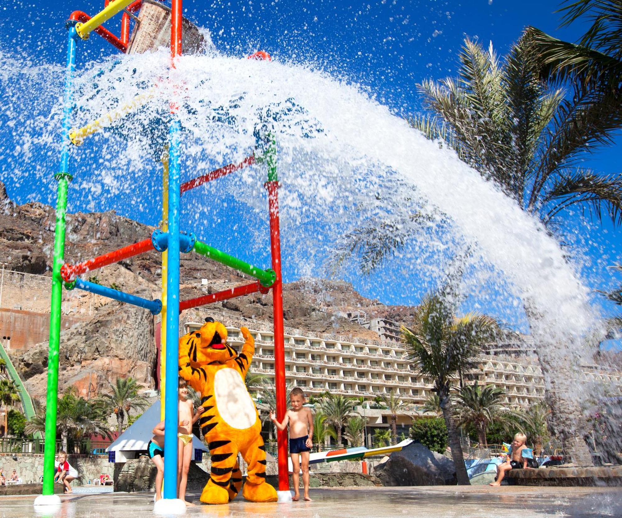 Hotel Livvo Lago Taurito & Aquapark 外观 照片